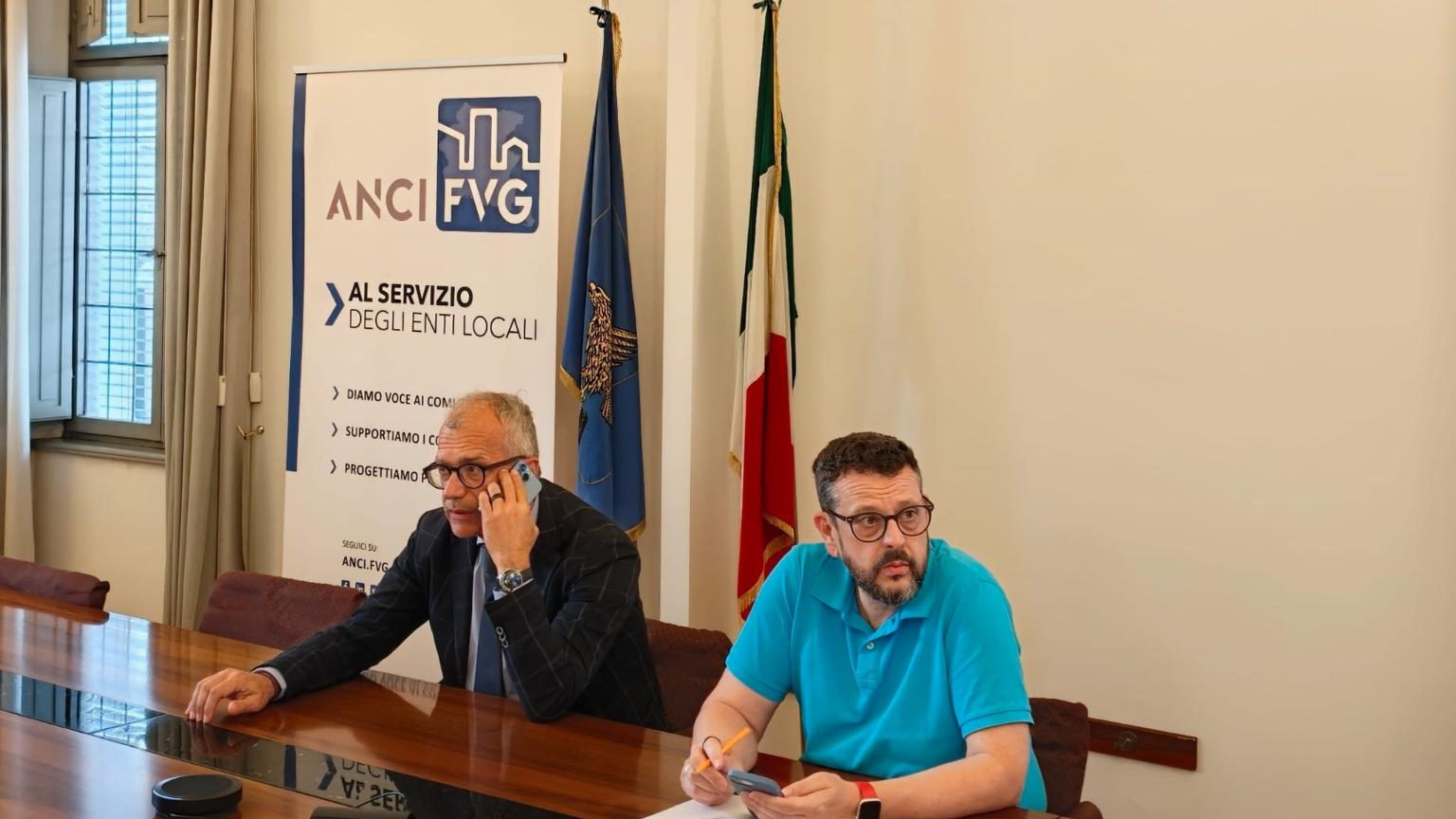Da sx Piero Mauro Zanin, dg di Fvg Energia, e Alessandro Fabbro, segretario di Anci Fvg